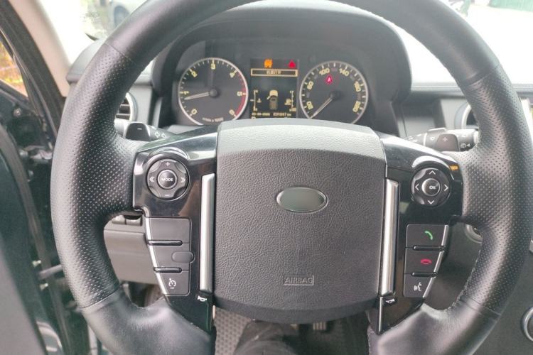 Used Land Rover Discovery 2014 3.0 SC V6 XXV Edition Steering Wheel
