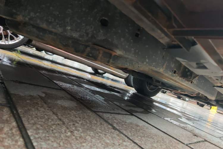 Used Land Rover Discovery 2014 3.0 SC V6 SE Chassis Rear Right