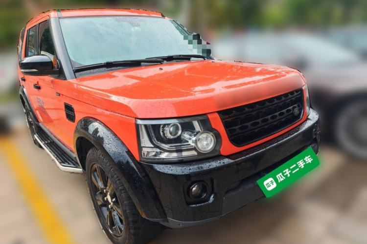 Used Land Rover Discovery 2014 3.0 SC V6 SE Front Right 45 Deg