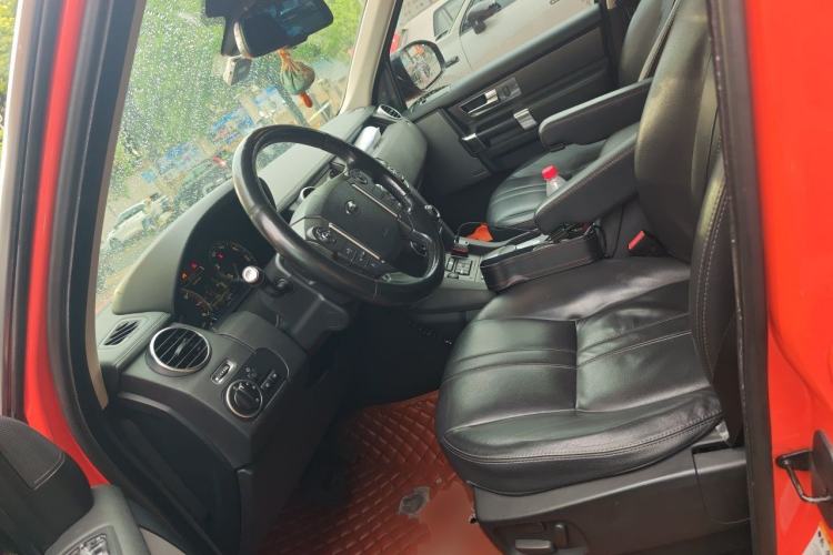 Used Land Rover Discovery 2014 3.0 SC V6 SE Left Front Seat