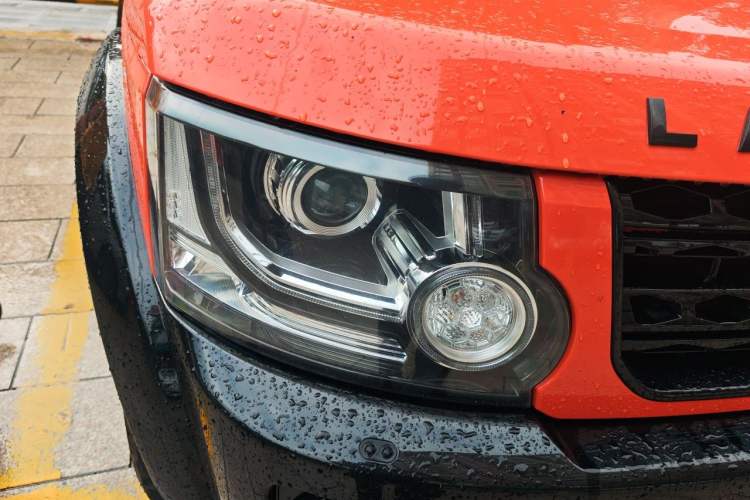 Used Land Rover Discovery 2014 3.0 SC V6 SE Right Front Headlight