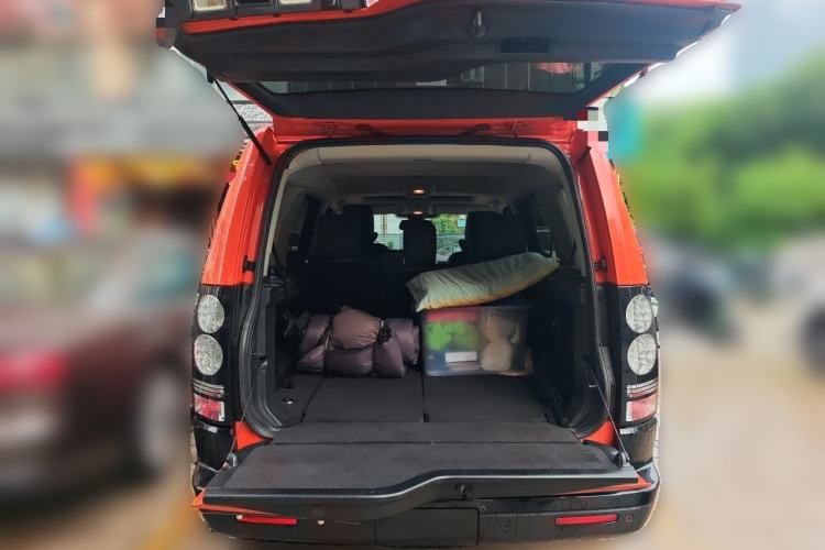 Used Land Rover Discovery 2014 3.0 SC V6 SE Trunk