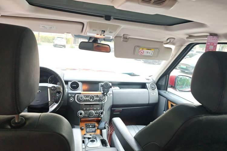 Used Land Rover Discovery 2014 3.0 SC V6 HSE Headliner