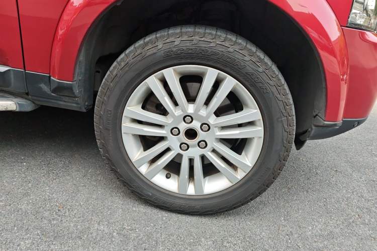 Used Land Rover Discovery 2014 3.0 SC V6 HSE Right Front Wheel Hub