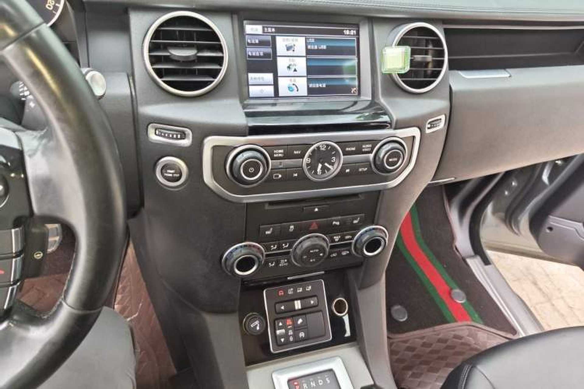 Used Land Rover Discovery 2014 3.0 SC V6 HSE Luxury Audio And AC Panel
