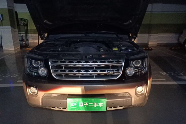 Used Land Rover Discovery 2014 3.0 SDV6 HSE Diesel Edition Engine Bay