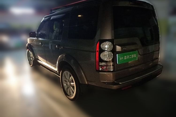 Used Land Rover Discovery 2014 3.0 SDV6 HSE Diesel Edition Rear Left 45 Deg