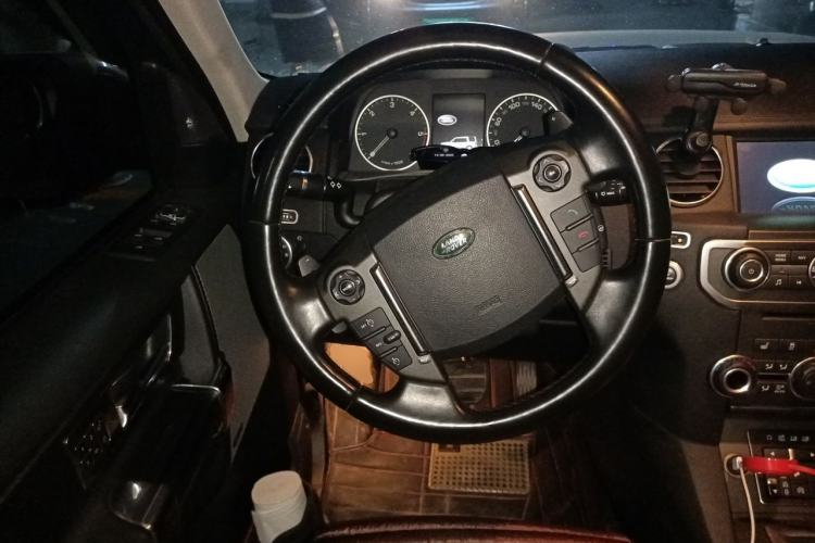 Used Land Rover Discovery 2014 3.0 SDV6 HSE Diesel Edition Steering Wheel
