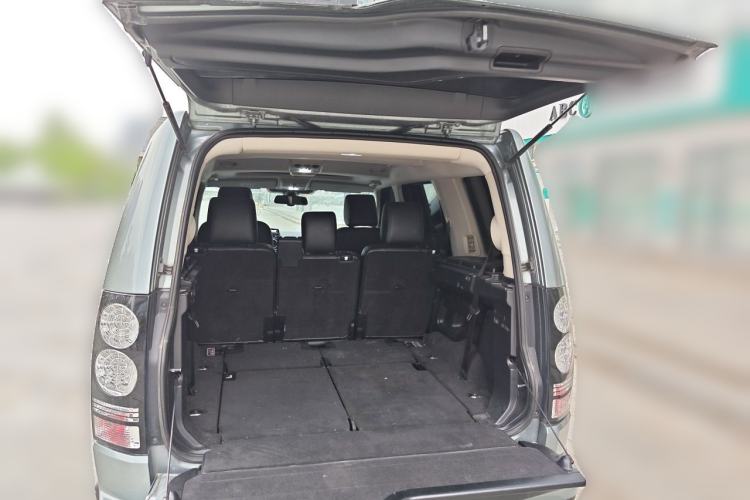 Used Land Rover Discovery 2014 3.0 SC V6 HSE Luxury Trunk