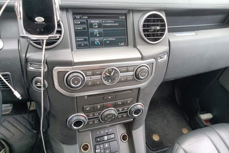 Used Land Rover Discovery 2014 3.0 SDV6 HSE Diesel Edition Audio And AC Panel