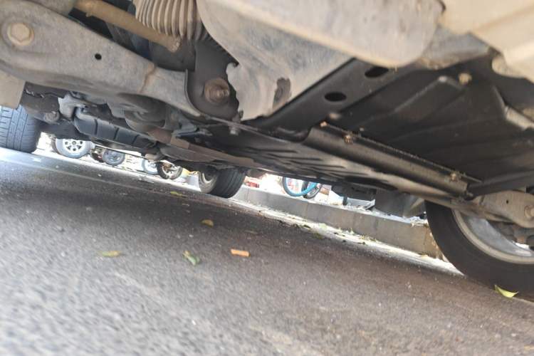 Used Land Rover Discovery 2014 3.0 SC V6 HSE Chassis Front
