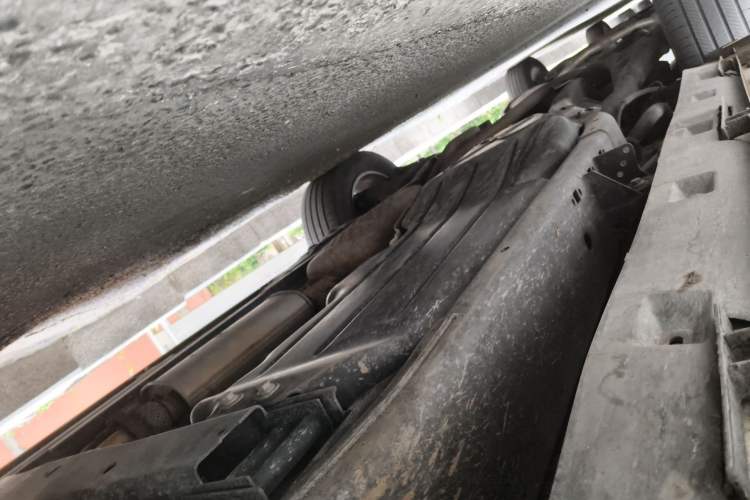 Used Land Rover Discovery 2014 3.0 SC V6 HSE Chassis Front Right