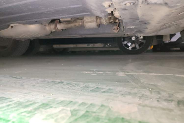 Used Land Rover Discovery 2014 3.0 SDV6 HSE Diesel Edition Chassis Front Right