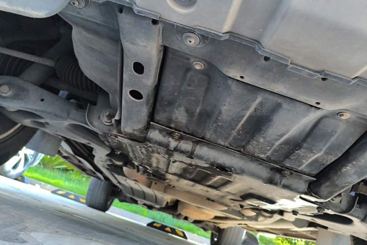 Used Land Rover Discovery 2014 3.0 SC V6 HSE Chassis Front