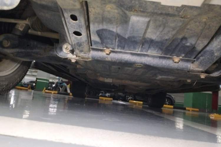 Used Land Rover Discovery 2014 3.0 SC V6 HSE Luxury Chassis Front