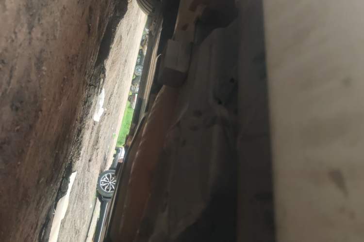Used Land Rover Discovery  Chassis Rear Left