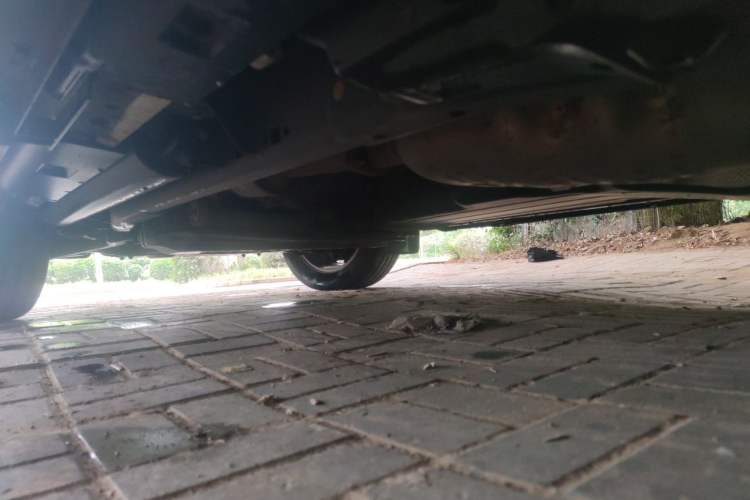 Used Land Rover Discovery 2014 3.0 SDV6 HSE Diesel Edition Chassis Rear Left