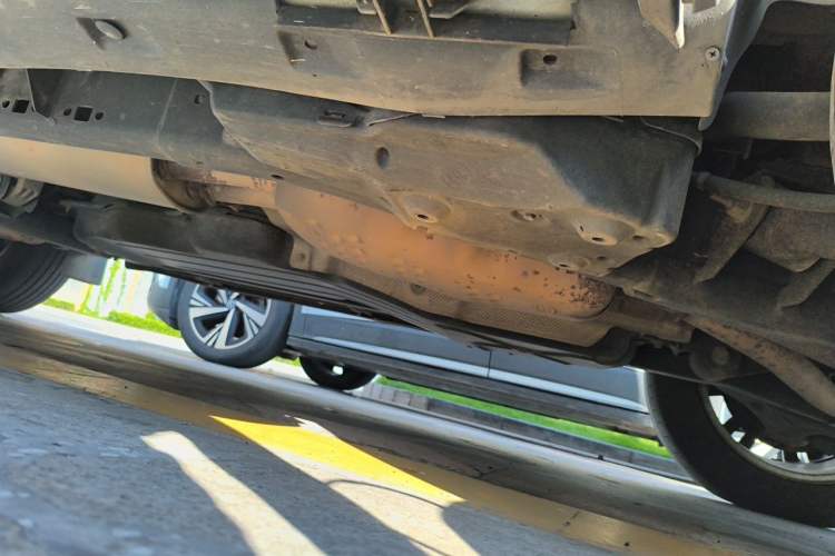 Used Land Rover Discovery 2014 3.0 SC V6 HSE Chassis Rear Left