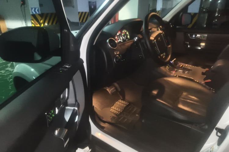 Used Land Rover Discovery 2014 3.0 SDV6 HSE Diesel Edition Driver Seat