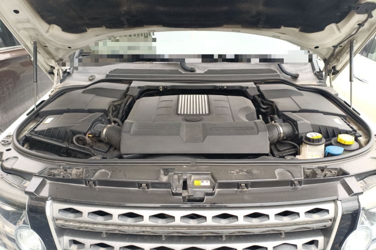 Used Land Rover Discovery 2014 3.0 SC V6 SE Engine Bay