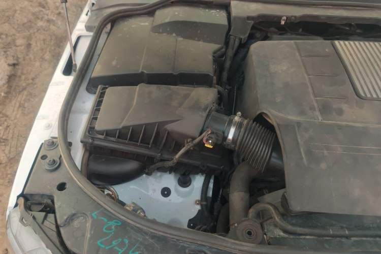 Used Land Rover Discovery  Engine Bay Right