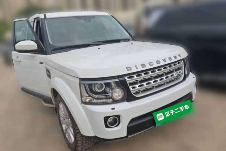Used Land Rover Discovery 2014 3.0 SDV6 HSE Diesel Edition Front Right 45 Deg