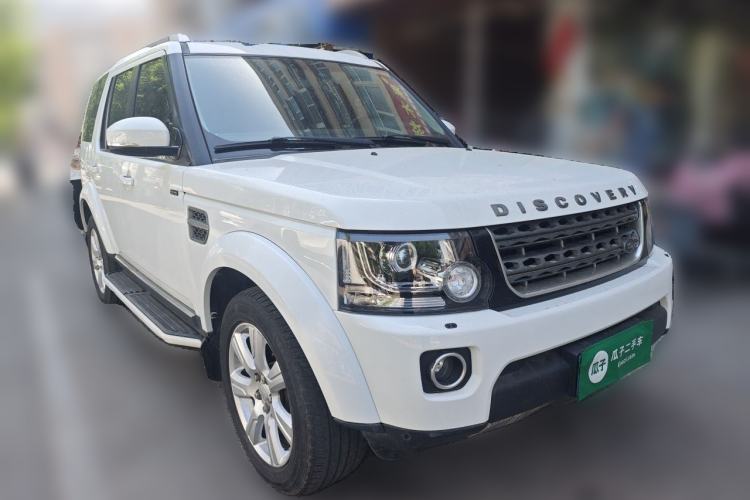 Used Land Rover Discovery 2014 3.0 SC V6 HSE Luxury Front Right 45 Deg