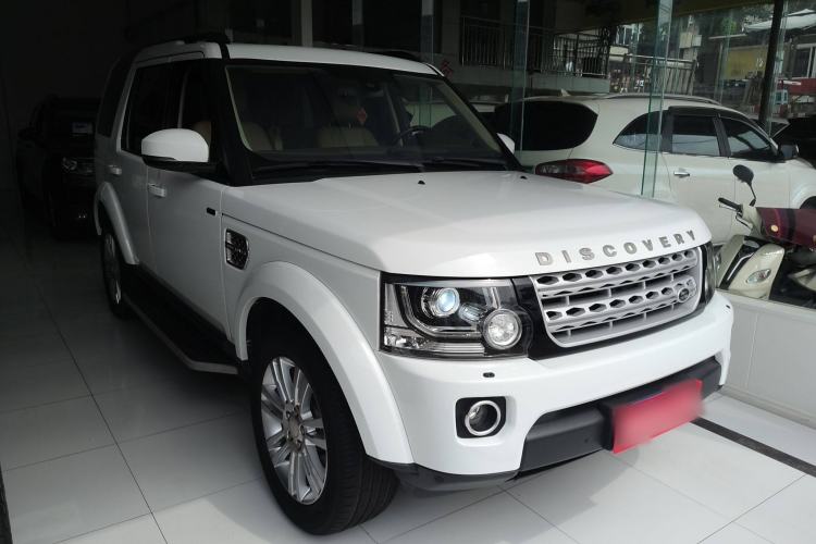 Used Land Rover Discovery 2014 3.0 SDV6 HSE Diesel Edition Front Right 45 Deg