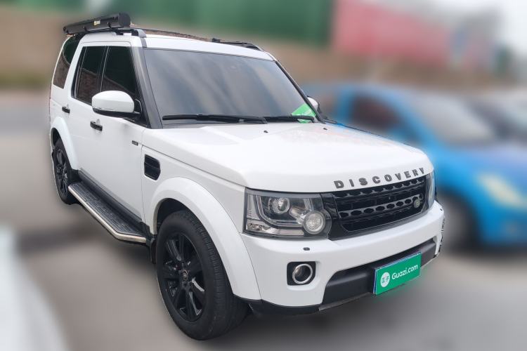 Used Land Rover Discovery 2014 3.0 SC V6 SE Front Right 45 Deg