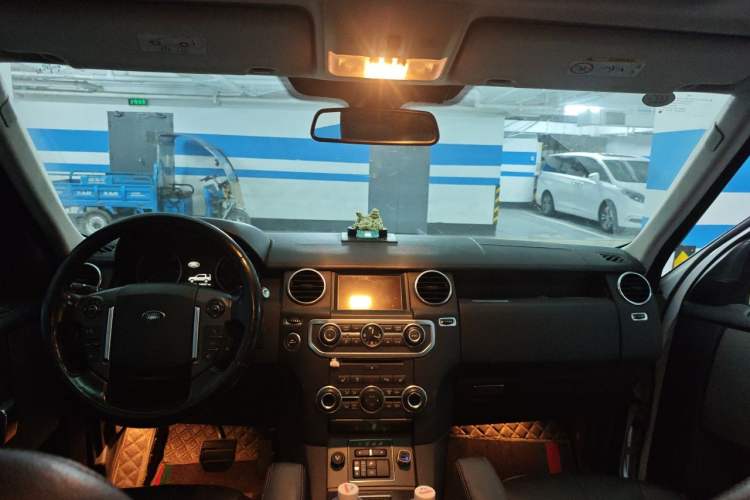Used Land Rover Discovery 2014 3.0 SDV6 HSE Diesel Edition Headliner
