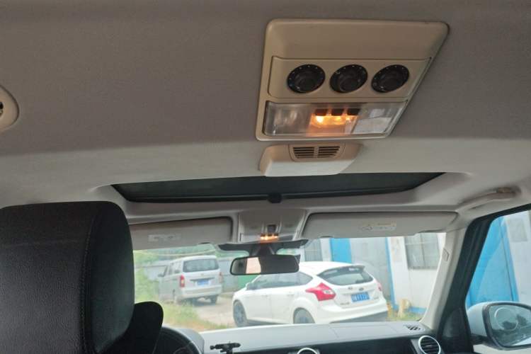 Used Land Rover Discovery 2014 3.0 SDV6 HSE Diesel Edition Headliner