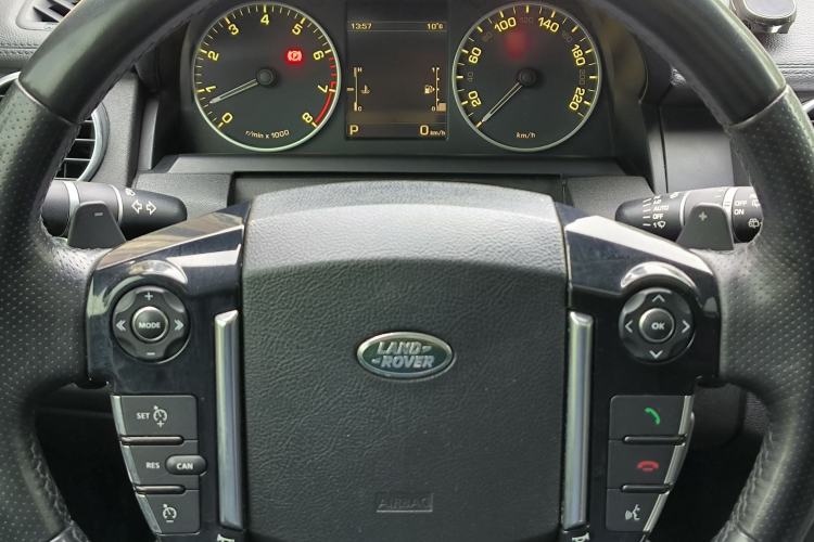Used Land Rover Discovery 2014 3.0 SC V6 HSE Instrument Cluster