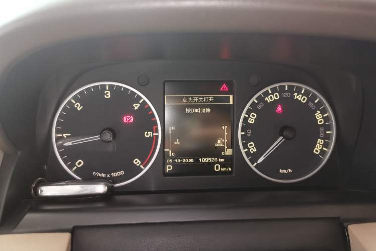 Used Land Rover Discovery 2014 3.0 SDV6 HSE Diesel Edition Instrument Cluster