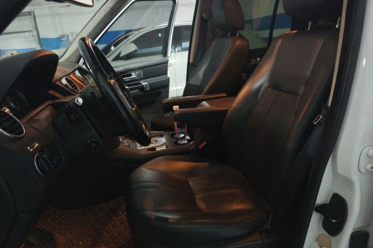 Used Land Rover Discovery 2014 3.0 SDV6 HSE Diesel Edition Left Front Seat