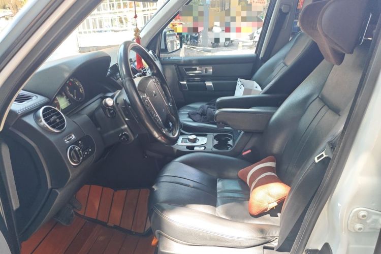 Used Land Rover Discovery 2014 3.0 SC V6 HSE Left Front Seat