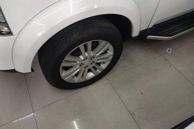 Used Land Rover Discovery 2014 3.0 SC V6 HSE Left Front Wheel Hub