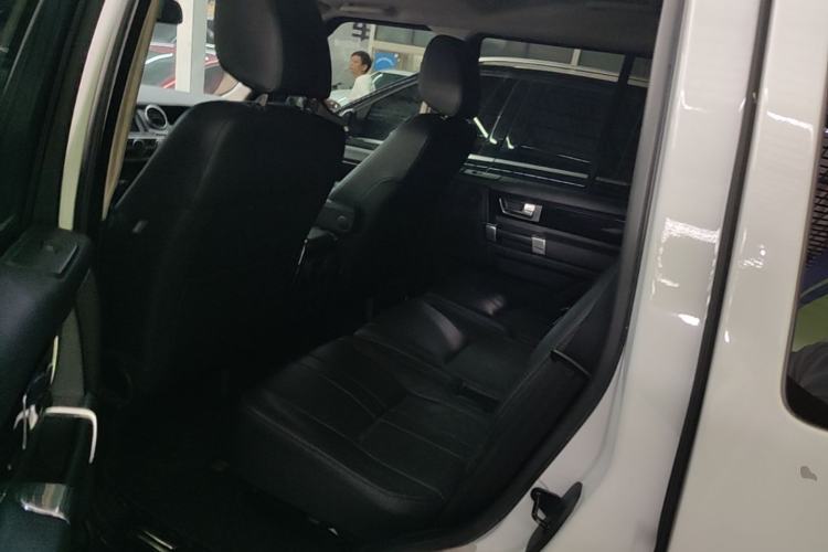 Used Land Rover Discovery 2014 3.0 SC V6 HSE Left Rear Seat