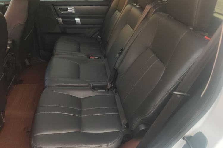 Used Land Rover Discovery  Left Rear Seat