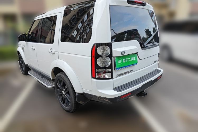 Used Land Rover Discovery 2014 3.0 SDV6 HSE Diesel Edition Rear Left 45 Deg