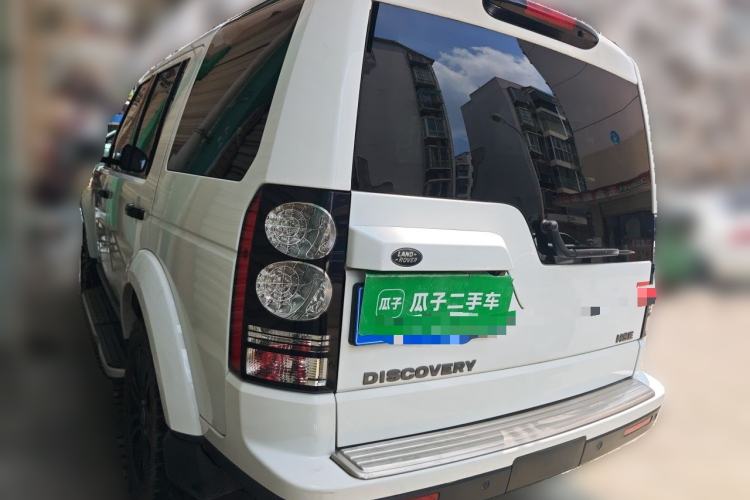 Used Land Rover Discovery 2014 3.0 SDV6 HSE Diesel Edition Rear Left 45 Deg