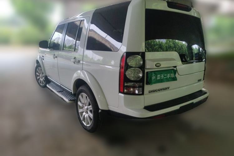 Used Land Rover Discovery 2014 3.0 SDV6 HSE Diesel Edition Rear Left 45 Deg
