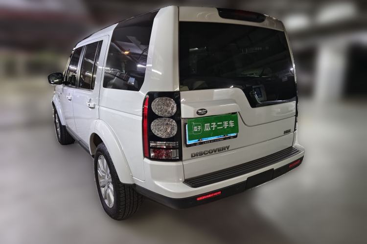 Used Land Rover Discovery 2014 3.0 SDV6 HSE Diesel Edition Rear Left 45 Deg