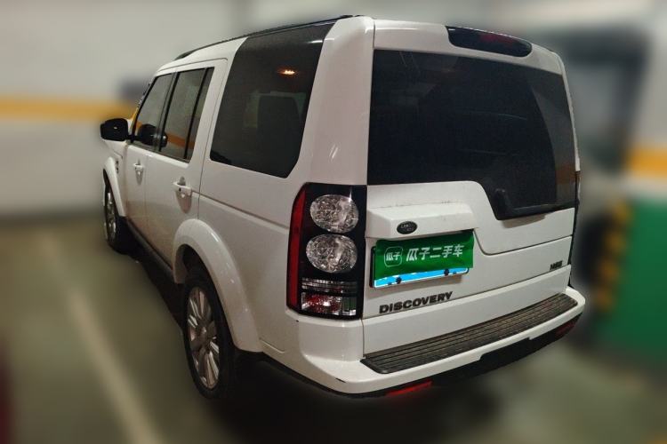 Used Land Rover Discovery 2014 3.0 SC V6 HSE Luxury Rear Left 45 Deg