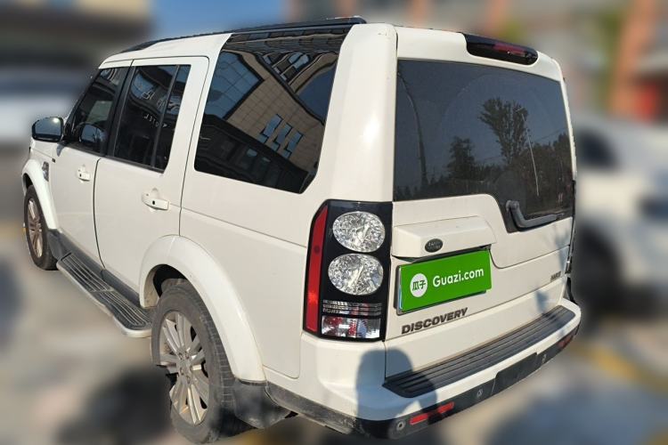 Used Land Rover Discovery 2014 3.0 SC V6 HSE Rear Left 45 Deg