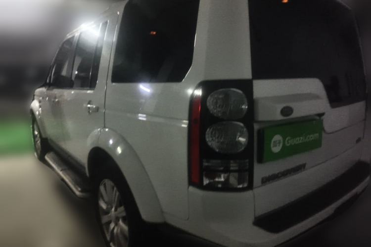 Used Land Rover Discovery 2014 3.0 SDV6 HSE Diesel Edition Rear Left 45 Deg