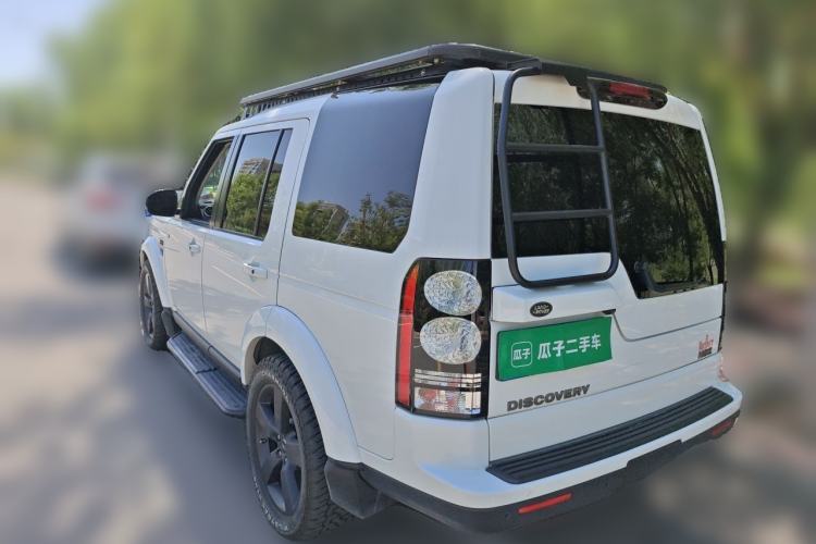 Used Land Rover Discovery 2014 3.0 SDV6 HSE Diesel Edition Rear Left 45 Deg