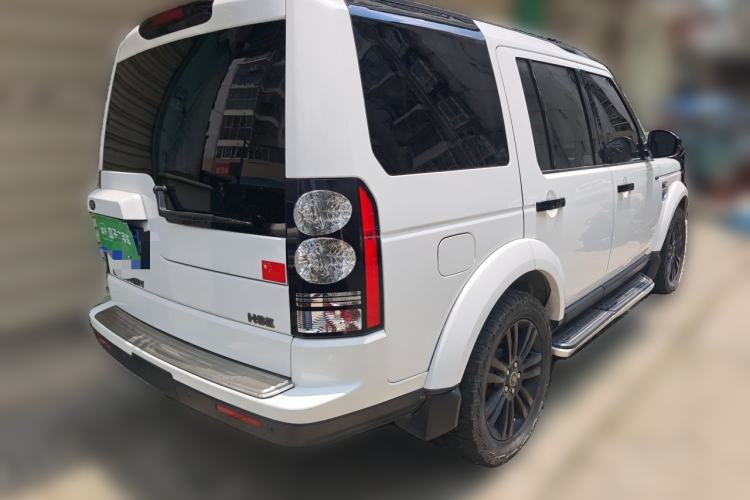 Used Land Rover Discovery 2014 3.0 SDV6 HSE Diesel Edition Rear Right 45 Deg