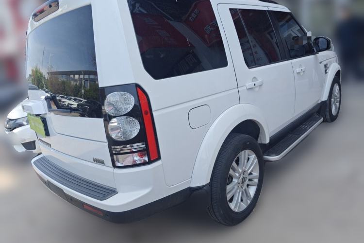 Used Land Rover Discovery 2014 3.0 SDV6 HSE Diesel Edition Rear Right 45 Deg
