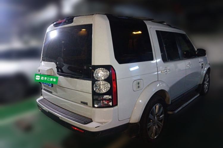 Used Land Rover Discovery 2014 3.0 SDV6 HSE Diesel Edition Rear Right 45 Deg