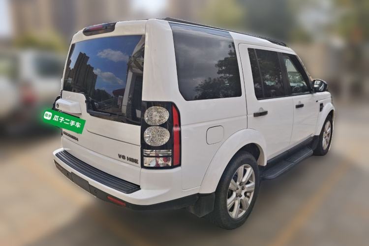 Used Land Rover Discovery 2014 3.0 SC V6 HSE Luxury Rear Right 45 Deg